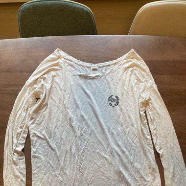 Weiches Shirt in hellgrau-melliert