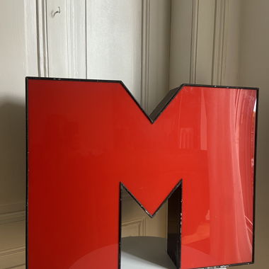 Vintage Leuchtbuchstabe M