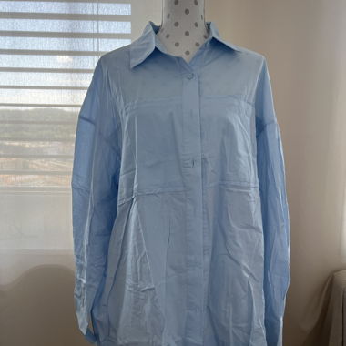 Blouse bleu clair - neuve de BILLYJ