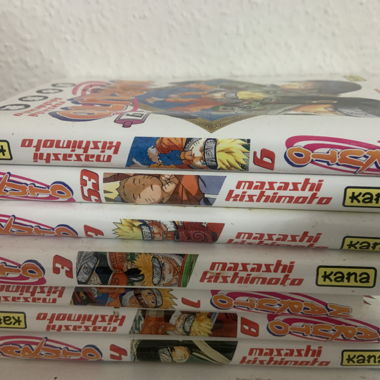 Lotto di volumi manga Naruto