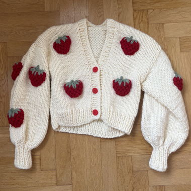 Handgestrickter Cardigan