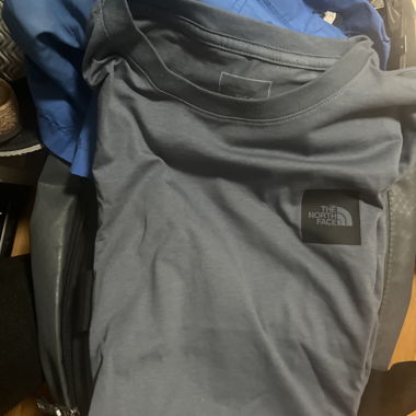 T-shirt The North Face gris