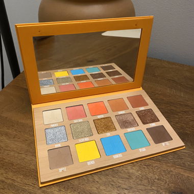 Eyeshadow palette “THIRSTY” - Jeffree Star