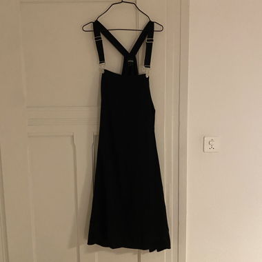 black dress