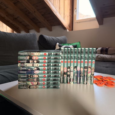 2 lots Manga Spy x Family 