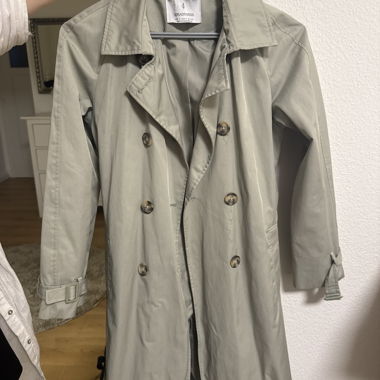 Trench coat grigio chiaro