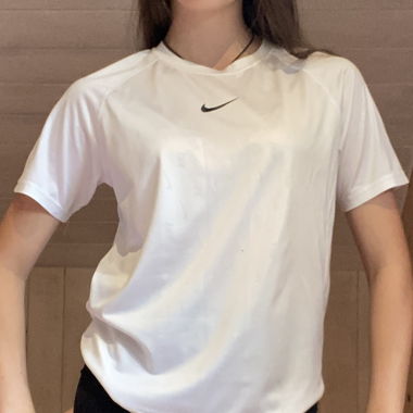 Nike t-shirt ☁️✨