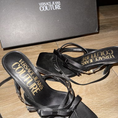 Tacchi Versace