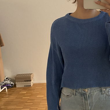 Blue knit sweater 