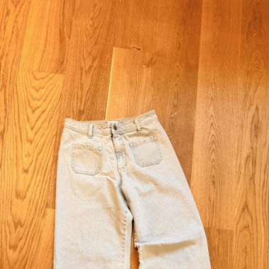 Helle, weite Jeans 