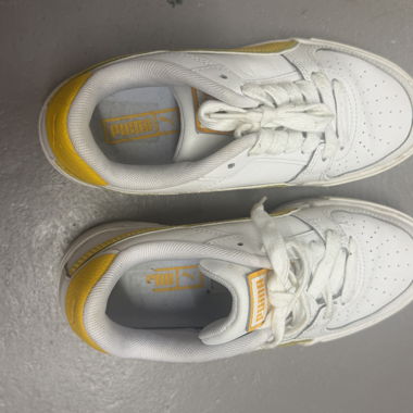 Puma Sneakers weiss/gelb