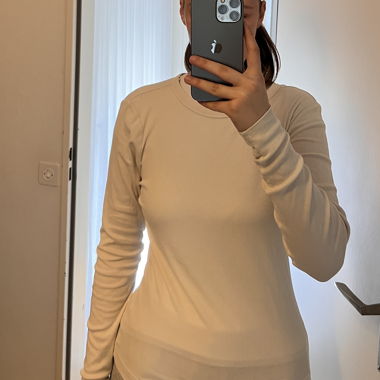 Cream long-sleeve T-shirt