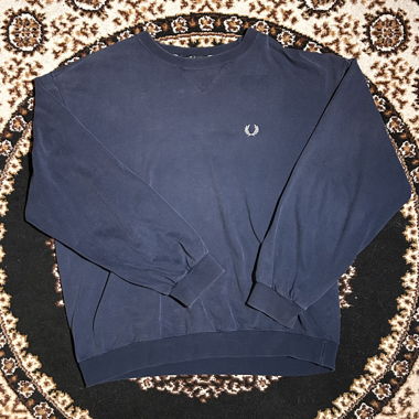 Fred Perry blue sweatshirt