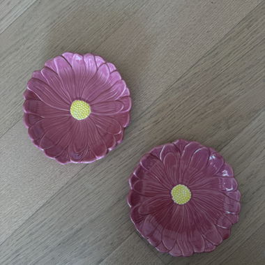 Flying Tiger Pink Blumen-Teller Set