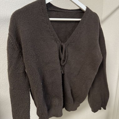 Braune Strickjacke