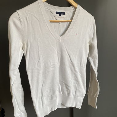 White basic pullover from Tommy Hilfiger
