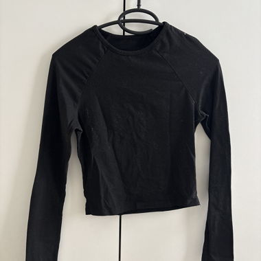 Schwarzes Longsleeve