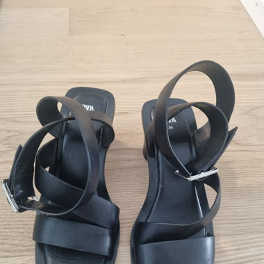 Sandalen mit Blockabsatz