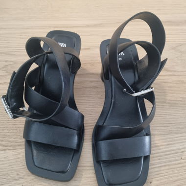 Sandalen mit Blockabsatz