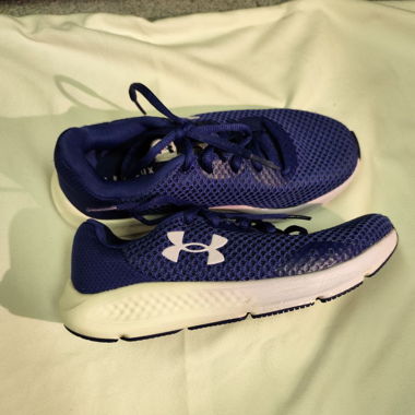 Under Armour Laufschuhe Gr. 36