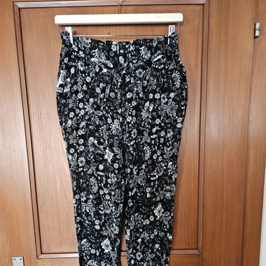 Gemusterte Hose
