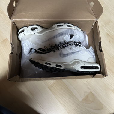 Nike TS