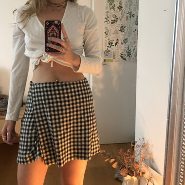 Mini-jupe à carreaux noir et blanc