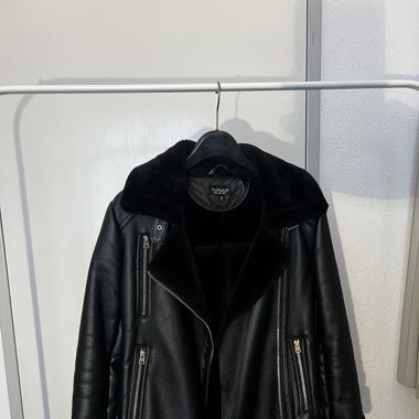 Lederjacke gefüttert