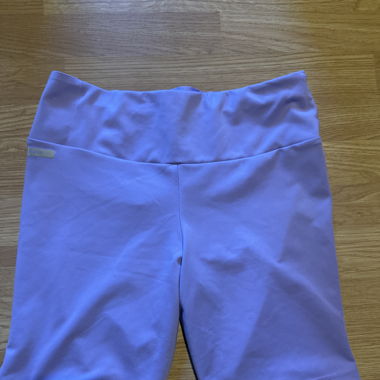 Short cycliste violet 