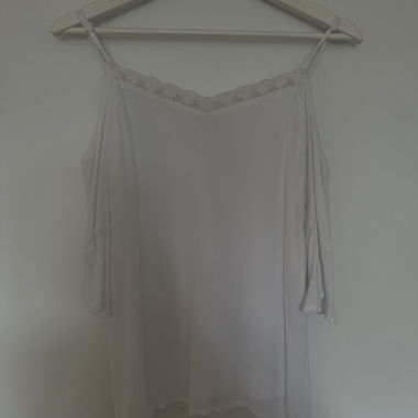 Top in pizzo bianco