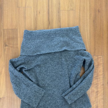 Off-shoulder Sweater