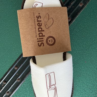 Pantofole slip-on bianche