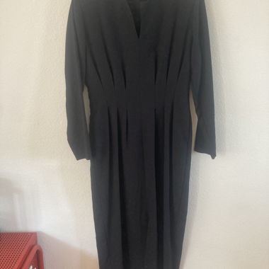 Vintage black dress with shoulder pads 