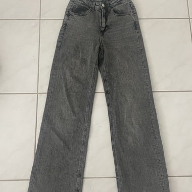 Graue Straight leg jeans 