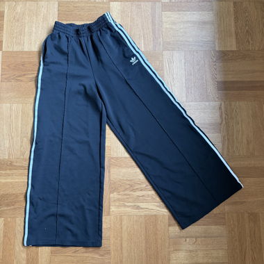 Adidas Trainingshose schwarz