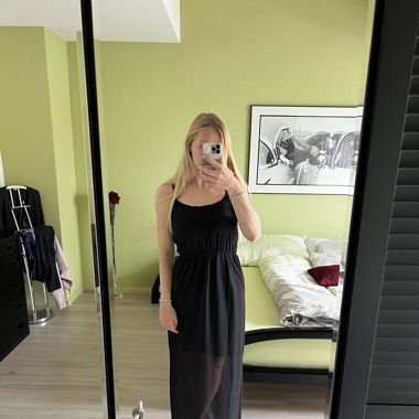 Langes Kleid schwarz