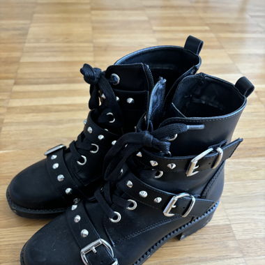 Black boots with studs