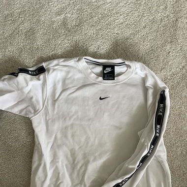 nike pullover