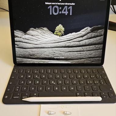 iPad Pro 11 3rd Gen 128GB Pencil Keyboard