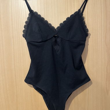 Body nero in pizzo
