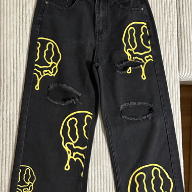 Jeans mit Löchern