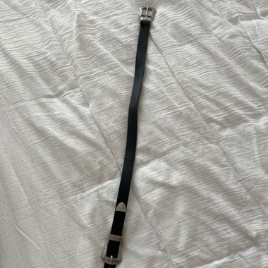 Ceinture noire boucle argent 