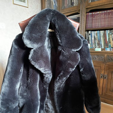 Mango Kunstfell Mantel Schwarz