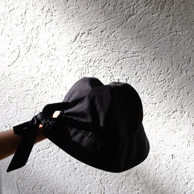 Cappello da pioggia COS Nero