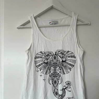 Weisses Top mit Elefantenprint