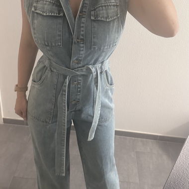 Salopette in jeans con cintura