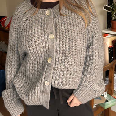 knit cardigan with big buttons 