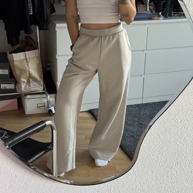 Uniqlo Straight Leg Joggers