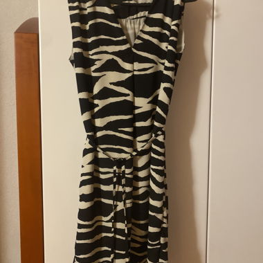 Robe zebre sans manches