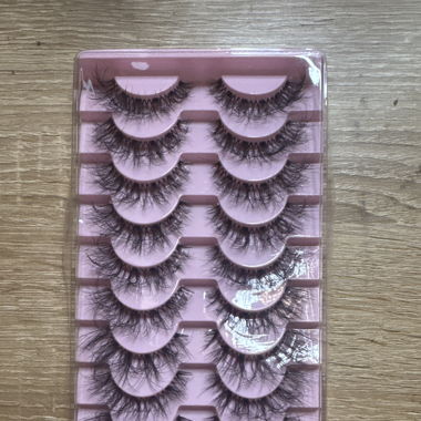 Faux cils 